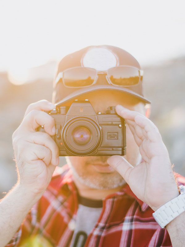 Pán s fotoaparátem